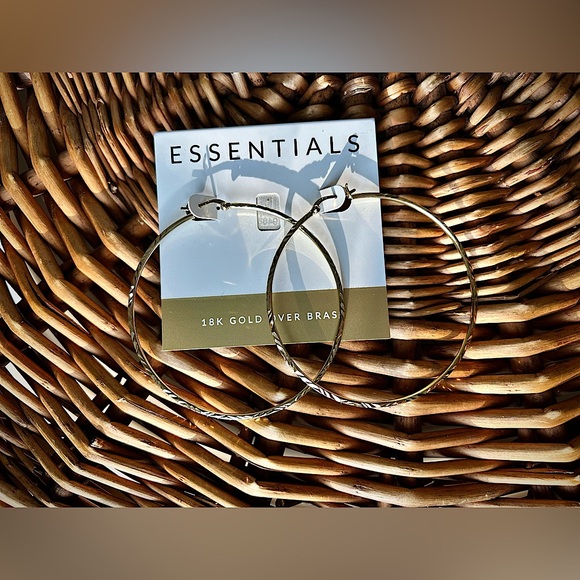 NWT 18k GOLD / Hoop Earrings / NEW OS - Picture 2 of 4